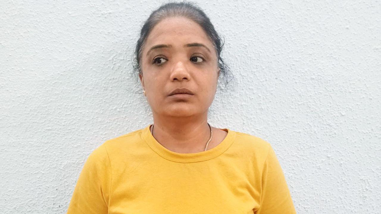 ગોરેગામ પોલીસે જેની ધરપકડ કરી છે તે ચેતના દોશી.