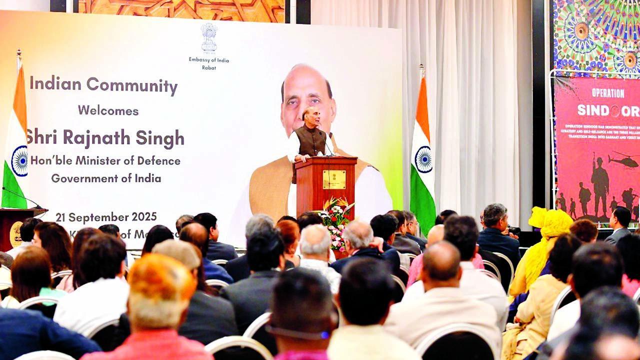 ગઈ કાલે મૉરોક્કોના રબાતમાં ભારતીય સમુદાયને સંબોધન કરતા રાજનાથ સિંહ.