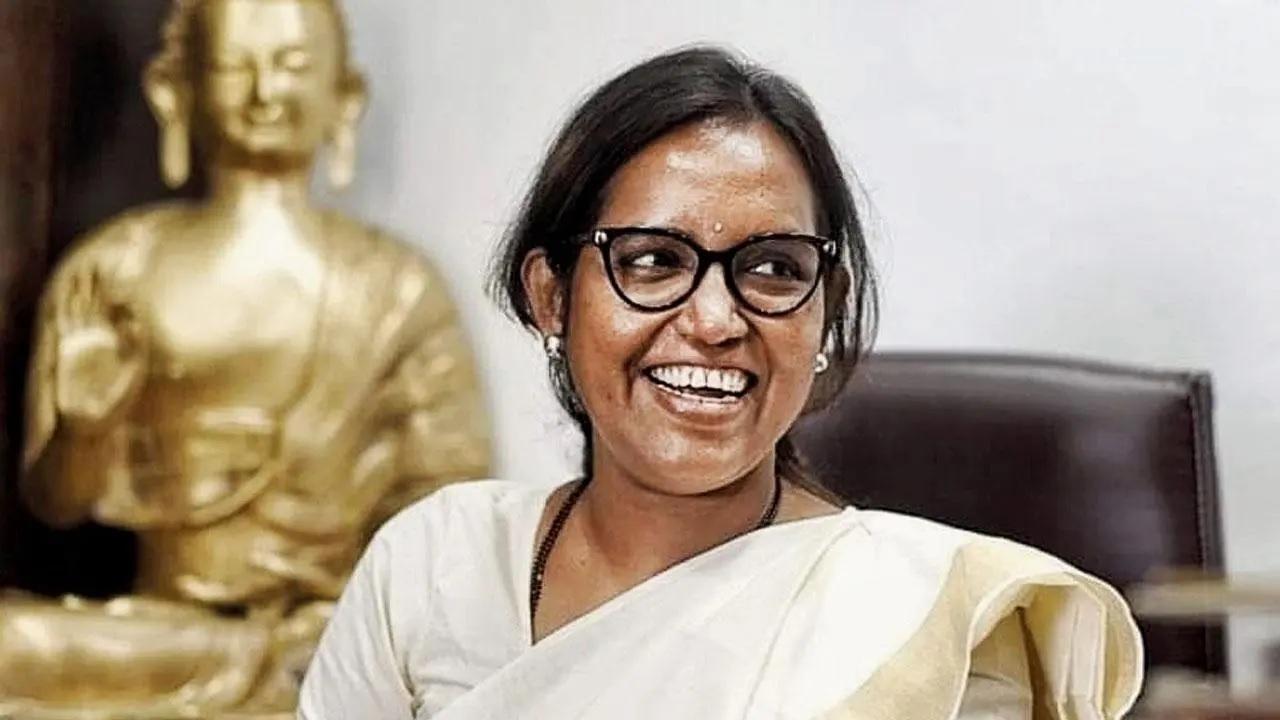 વર્ષા ગાયકવાડની ફાઇલ તસવીર