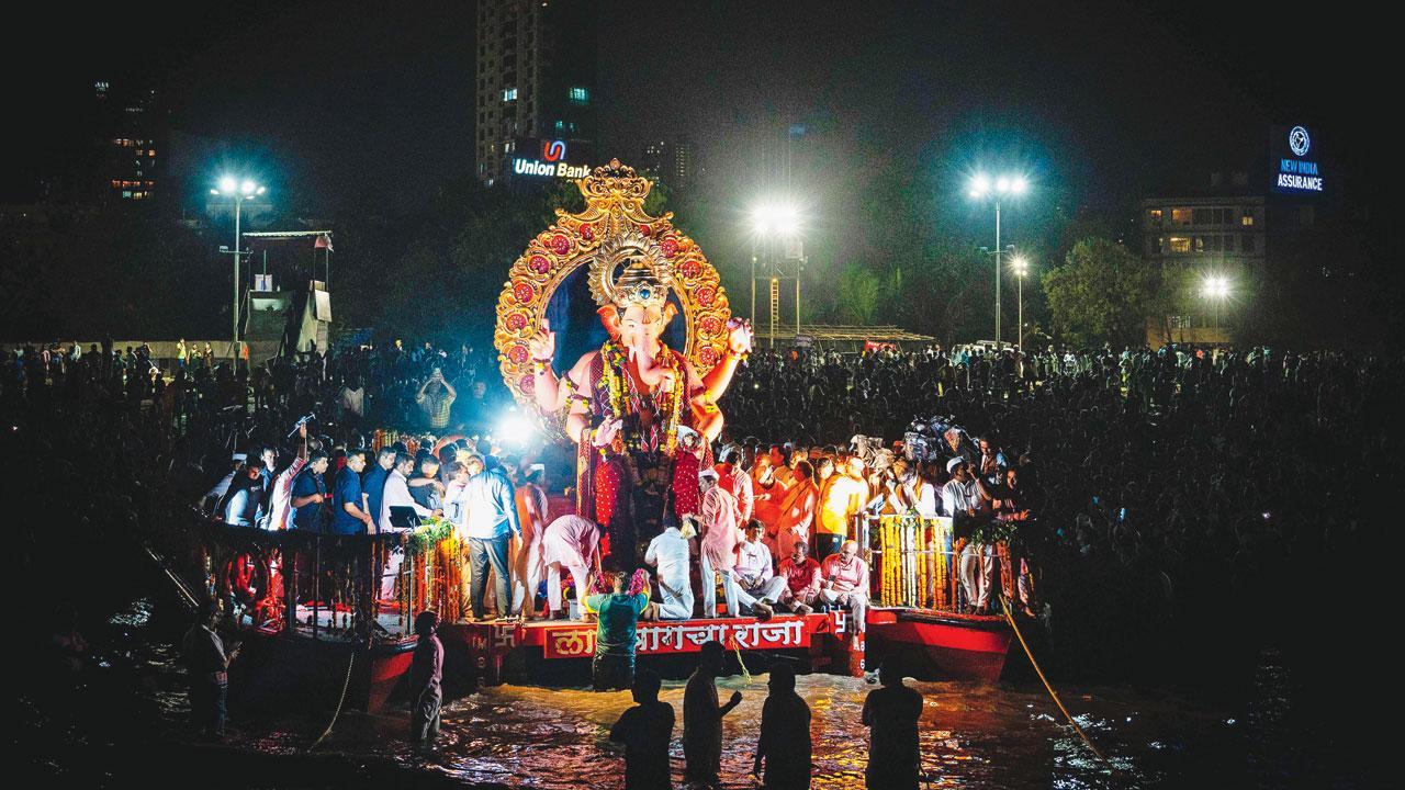 લાલબાગચા રાજાનું વિસર્જન