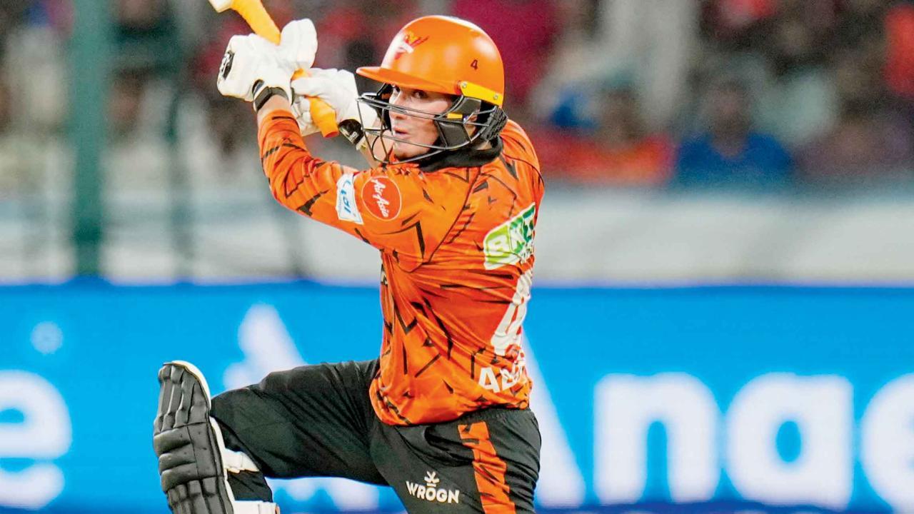 350 T20 સિક્સ પૂરી કરી અભિષેક શર્માએ. 