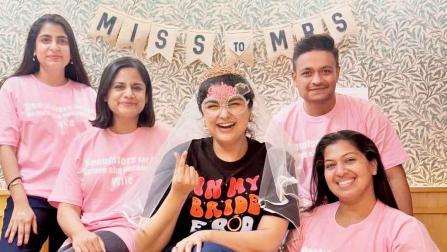 સાઉથ કોરિયામાં અંશુલા કપૂરે લગ્ન પહેલાં મિત્રો સાથે કરી બૅચલરેટ પાર્ટી