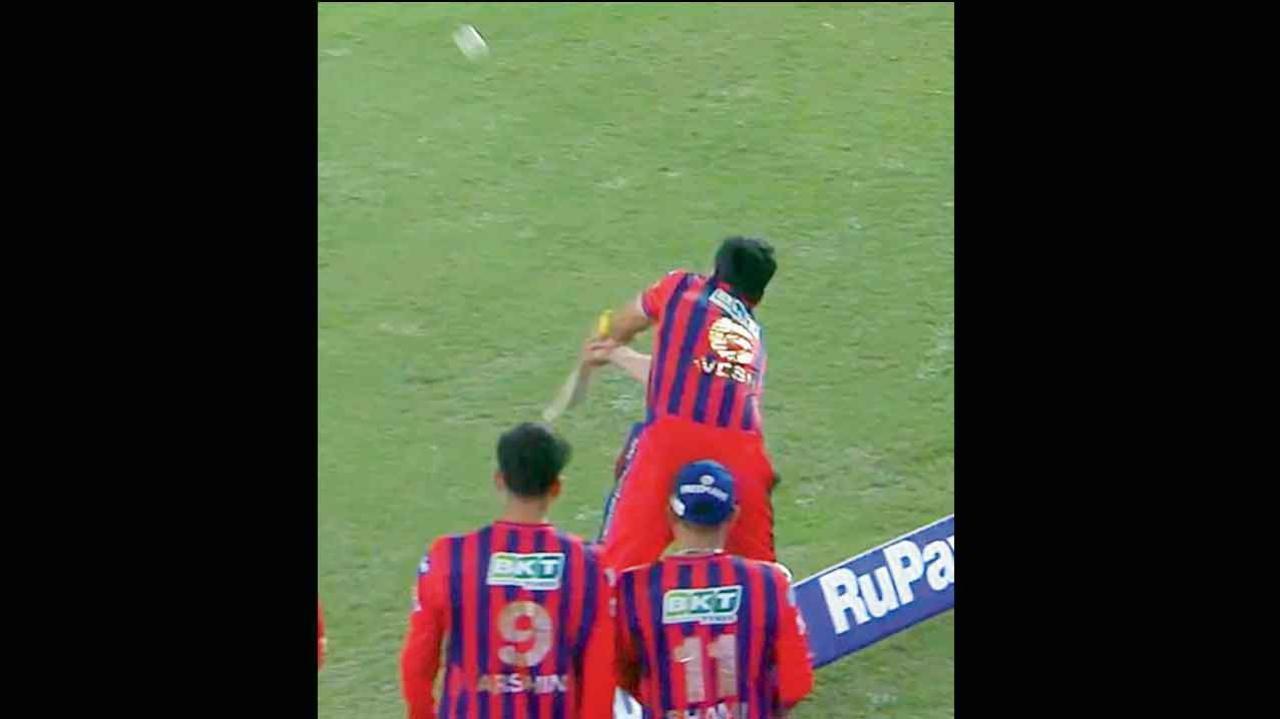 રિષભ પંતની વિનિંગ બાઉન્ડરી સમયે આવેશ ખાનનું ગાંડપણ થયું વાઇરલ