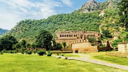 ભાનગઢ ફોર્ટ