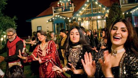 કપૂર પરિવારની ત્રણ પેઢીઓની મહિલાઓ એકસાથે સ્ક્રીન પર