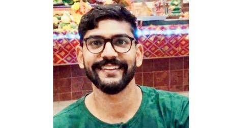 યુદ્ધ દરમ્યાન ઓમાનના દરિયાકાંઠે લાંગરેલા એક માલવાહક જહાજ પર થયેલા હુમલામાં જીવ ગુમાવનાર ભારતીય નાવિક દીક્ષિત સોલંકી