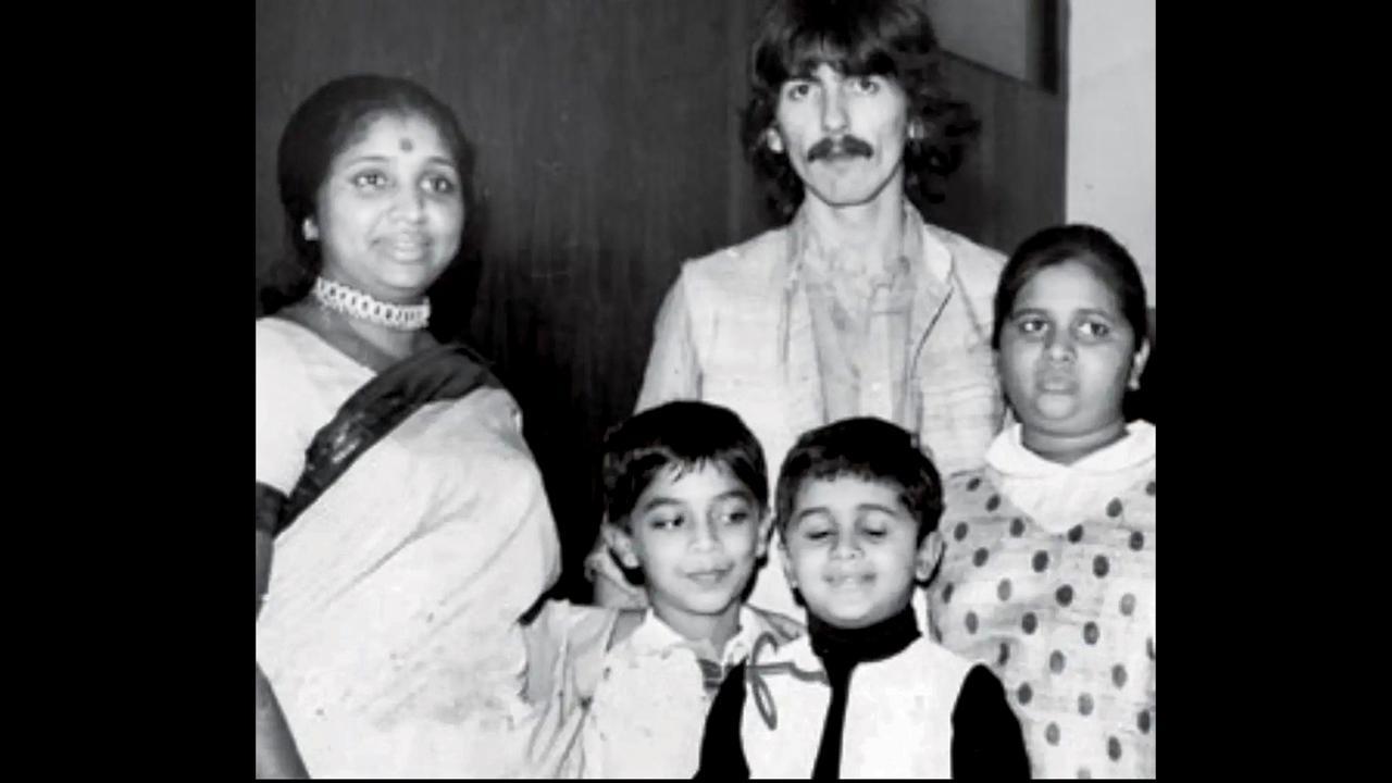 ગણપતરાવ તેમના કરતાં ૧૫ વર્ષ મોટા હતા