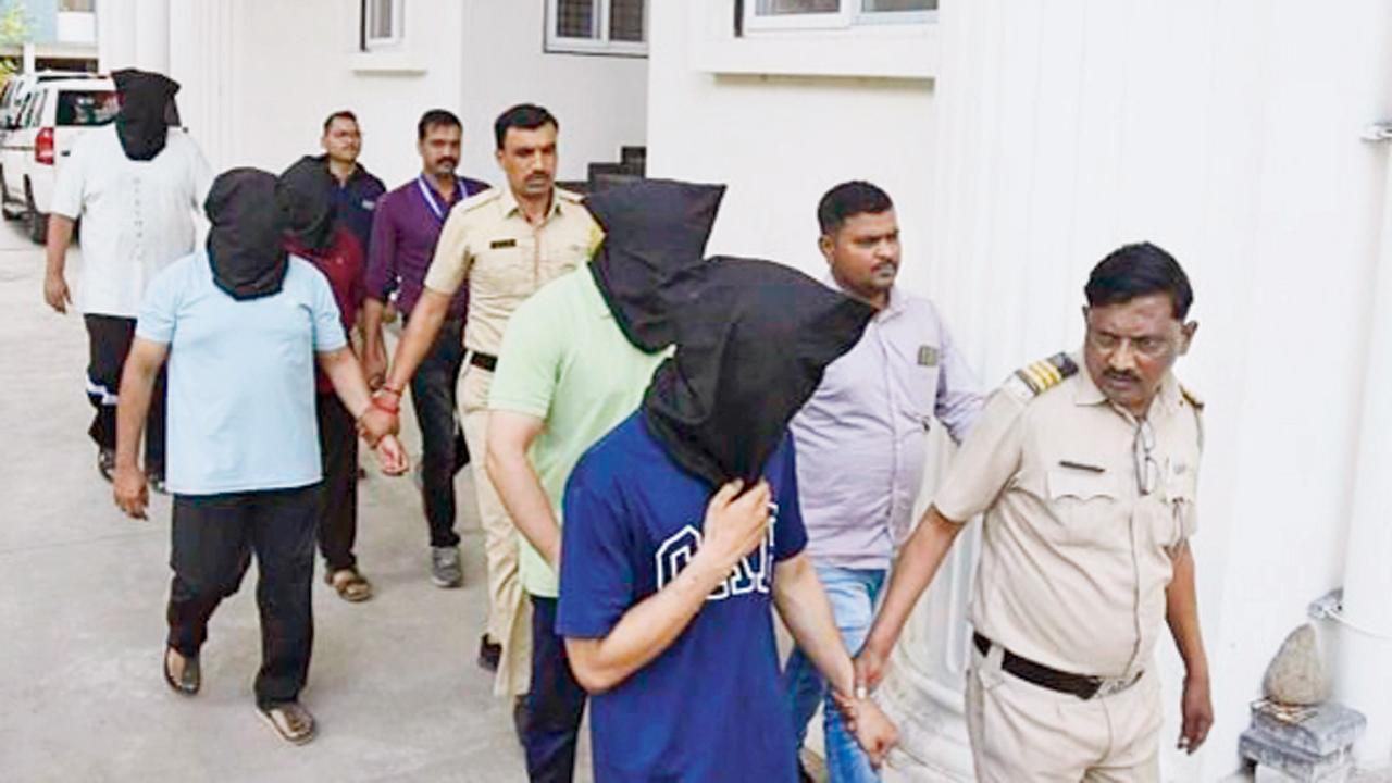 આરોપીઓને ગઈ કાલે કોર્ટમાં રજૂ કરવામાં આવ્યા હતા