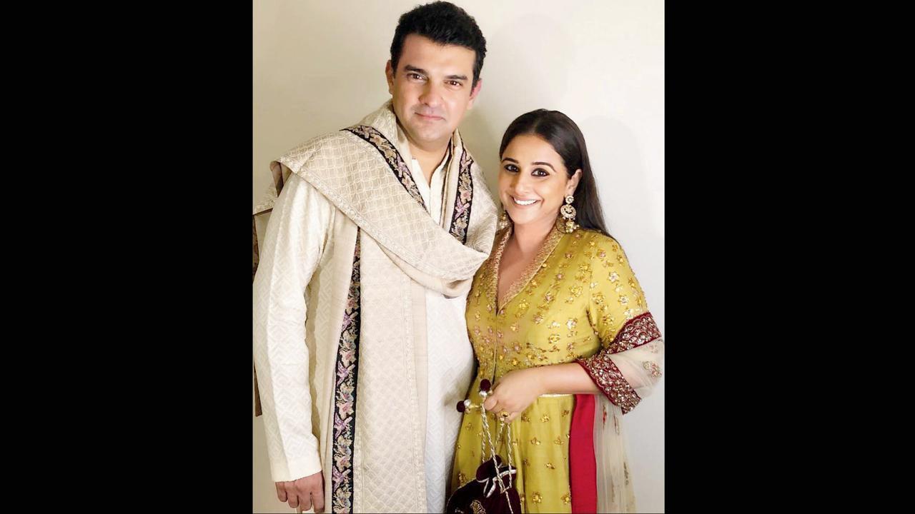 ફિલ્મનિર્માતા સિદ્ધાર્થ રૉય કપૂર અને ઍક્ટ્રેસ વિદ્યા બાલન ૨૦૧૨માં પરણ્યાં હતાં, પણ હજી સુધી તેમને સંતાન નથી.