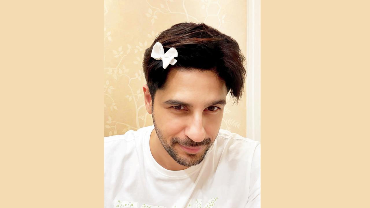 સિદ્ધાર્થ મલ્હોત્રાએ ૯ મહિનાની દીકરીની હેર ક્લિપ લગાવીને પોસ્ટ કરી સુપરક્યુટ તસવીર