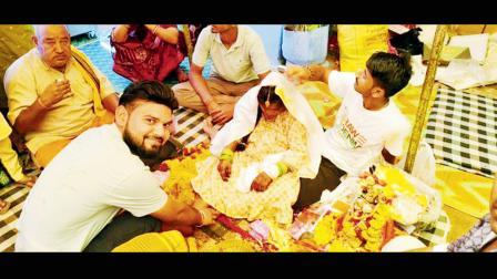 ૪૨ વર્ષની મહિલાએ કર્યા ઠાકોરજી સાથે વિવાહ 