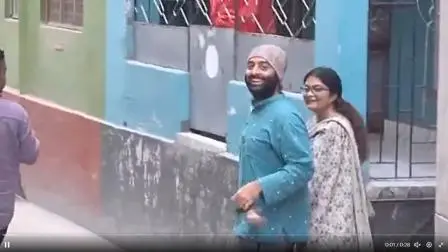 વાયરલ વીડિયોમાંથી સ્ક્રીન શૉટ (તસવીર: સોશિયલ મીડિયા)