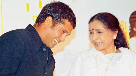 સચિન તેન્ડુલકર અને આશા ભોસલે