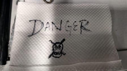 ફ્લાઇટના ટોયલેટમાં મળી આવ્યું `ડેન્જર` લખેલું ટિશ્યૂ પેપ