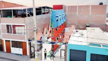 એમાં બાથરૂમ પણ છે, કિચન પણ છે અને ડાઇનિંગ રૂમ પણ છે