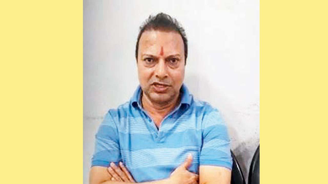 હિસ્ટરીશીટર અને સોશ્યલ મીડિયા પર પોતાને ‘રીલ સ્ટાર’ તરીકે ઓળખાવતો સુરેશ પાટીલ.