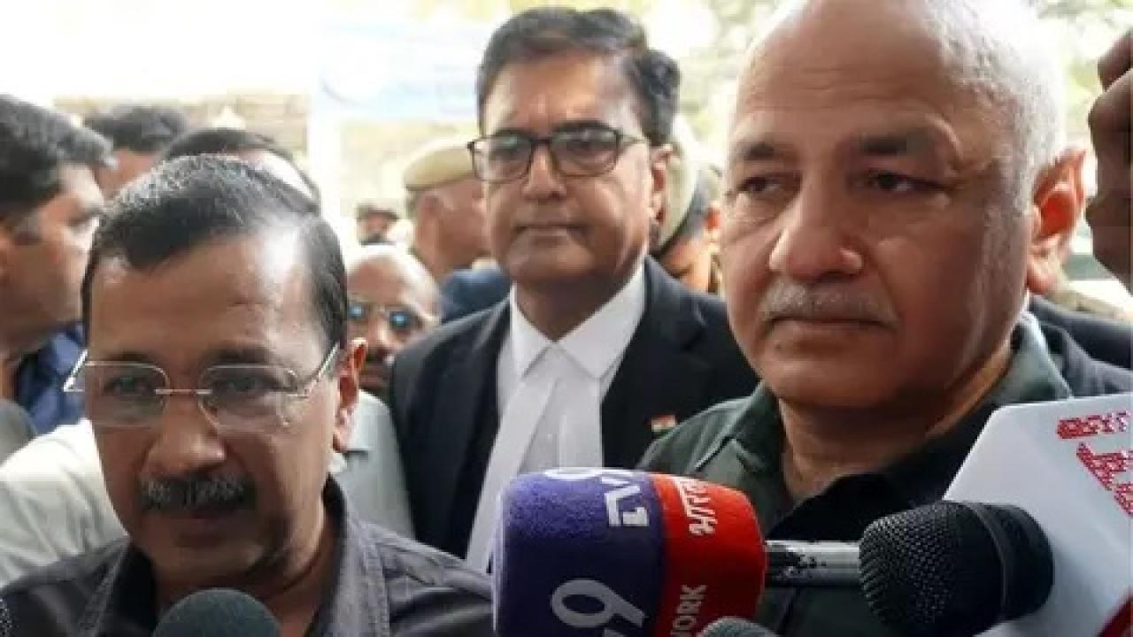 મનીષ સિસોદિયા, અરવિંદ કેજરીવાલ