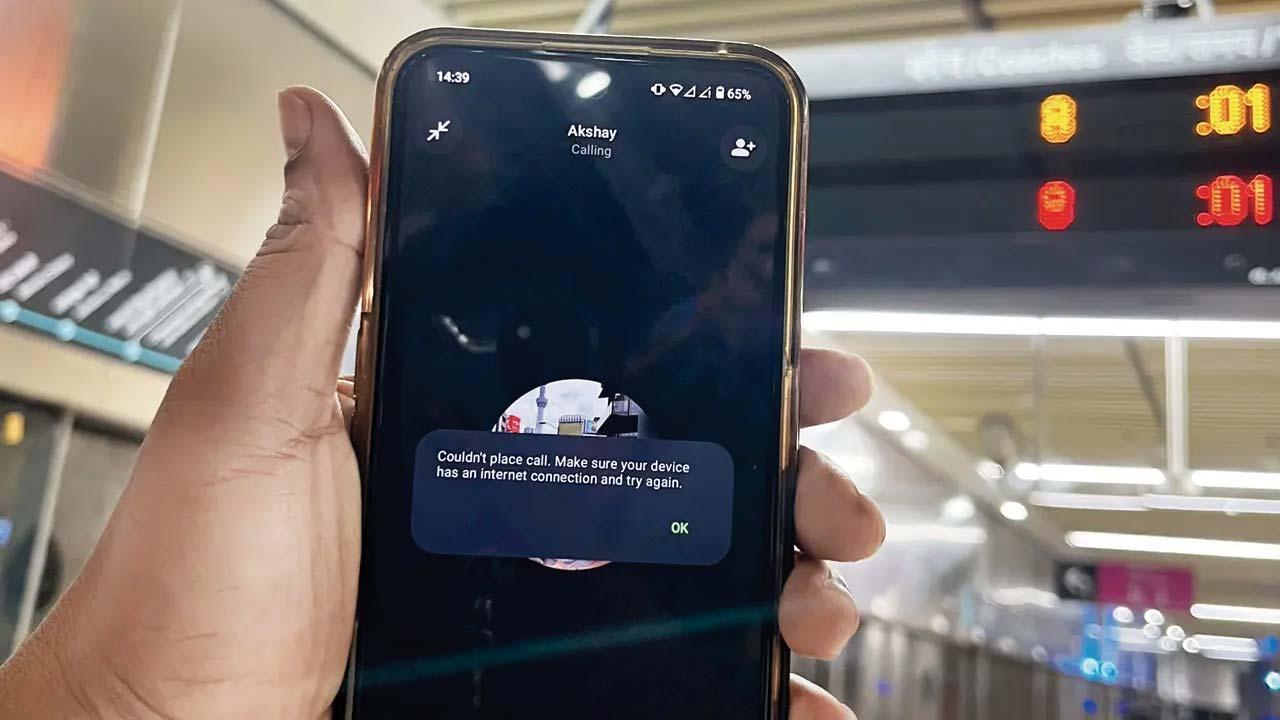 ઈરાન રેડ સીમાં પાણીની અંદર નાખવામાં આવેલા ઇન્ટરનેટ કેબલ્સને નિશાન બનાવી શકે છે એવું જાણવા મળતાં આ યુદ્ધનો ખતરો હવે ડિજિટલ દુનિયા પર મંડરાઈ રહ્યો છે