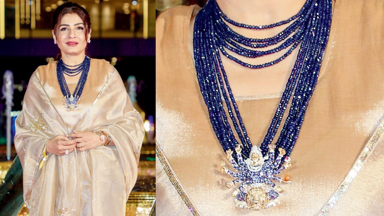 રવીના ટંડનનું ‘માતા રાની’નું પેન્ડન્ટ ખાસ આકર્ષણનું કેન્દ્ર બન્યું હતું