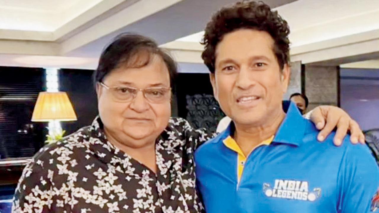 રાકેશ બેદી સાથે સચિન તેન્ડુલકર