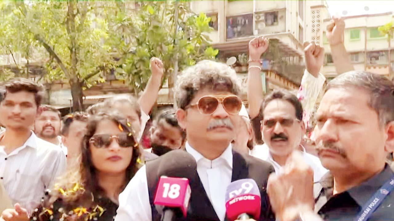 ઍડ્વોકેટ ગુણરત્ન સદાવર્તે મહારાષ્ટ્રના જાણીતા અને વિવાદાસ્પદ વકીલ છે.