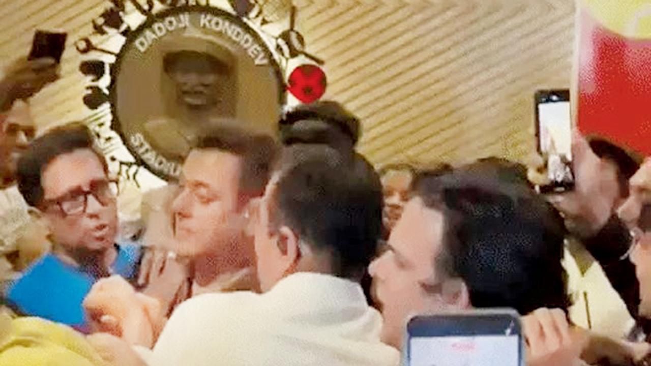 આ ઇવેન્ટ થાણેસ્થિત દાદોજી કોંડદેવ સ્ટેડિયમમાં યોજાઈ હતી