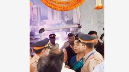 વાઇરલ વિડીયોમાંથી સ્ક્રીનશૉટ