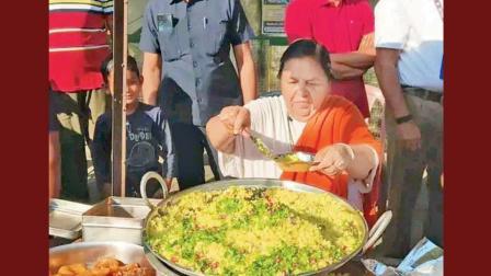 મધ્ય પ્રદેશનાં ભૂતપૂર્વ મુખ્ય પ્રધાન અને ભારતીય જનતા પાર્ટીનાં ફાયરબ્રૅન્ડ નેતા ઉમા ભારતી