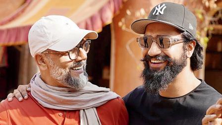 વિકી ફરી એક વાર લક્ષ્મણ ઉતેકર સાથે કામ કરી શકે છે