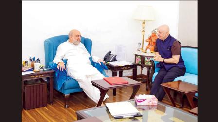 અનુપમ ખેર અને અમિત શાહ