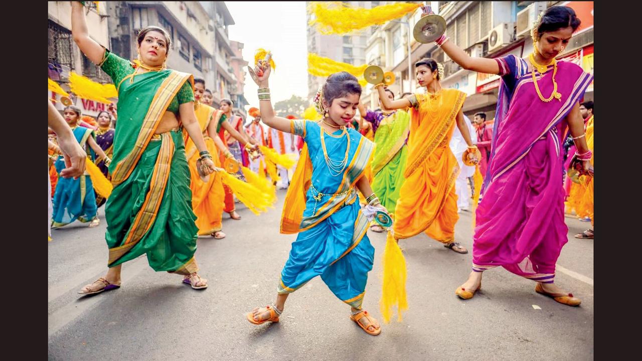 મુંબઈના ઉત્સવોની શાન બની ગયો છે ઢોલ-તાશાનો ધમધમાટ