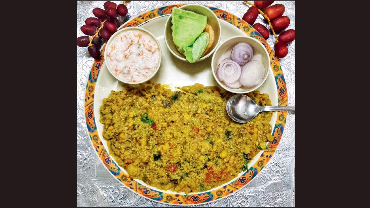 આજની રેસિપી : લાલ ખારેક અને વેજિટેબલની ખીચડી