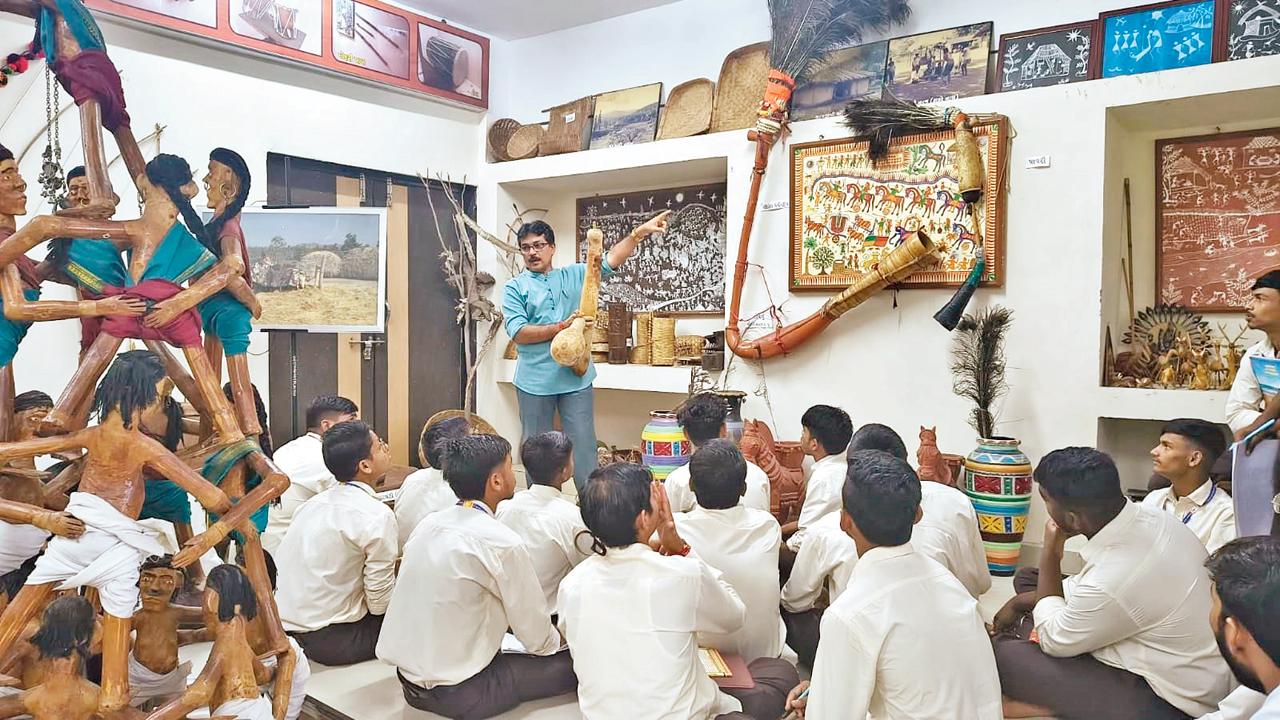 ધરતી માતાના આમું મૂળ રાજા
