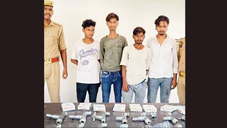 ચોરોને કંઈ ન મળ્યું તો નળ ચોરી ગયા