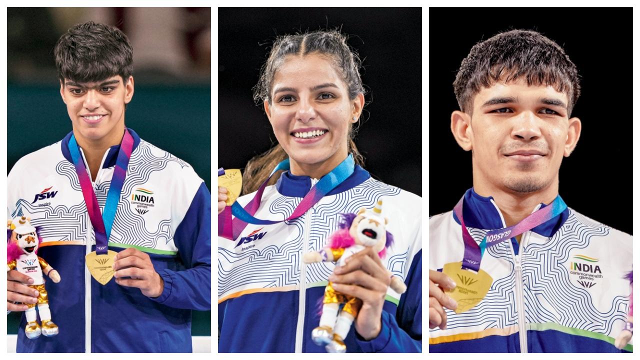  સાક્ષી ચૌધરી, અંકુશ પંઘાલ અને પ્રિયા ઘંઘાસ