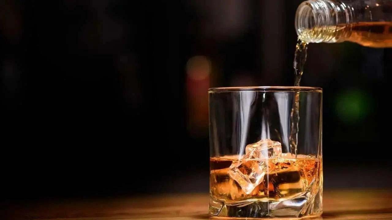 પ્રતીકાત્મક તસવીર