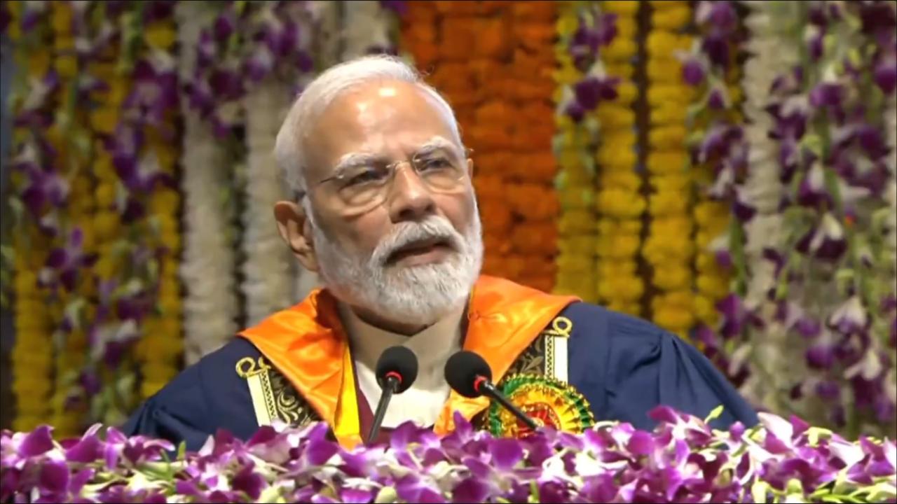 વડા પ્રધાન નરેન્દ્ર મોદી IITમાં સંબોધન કર્યું હતું (તસવીર: X)
