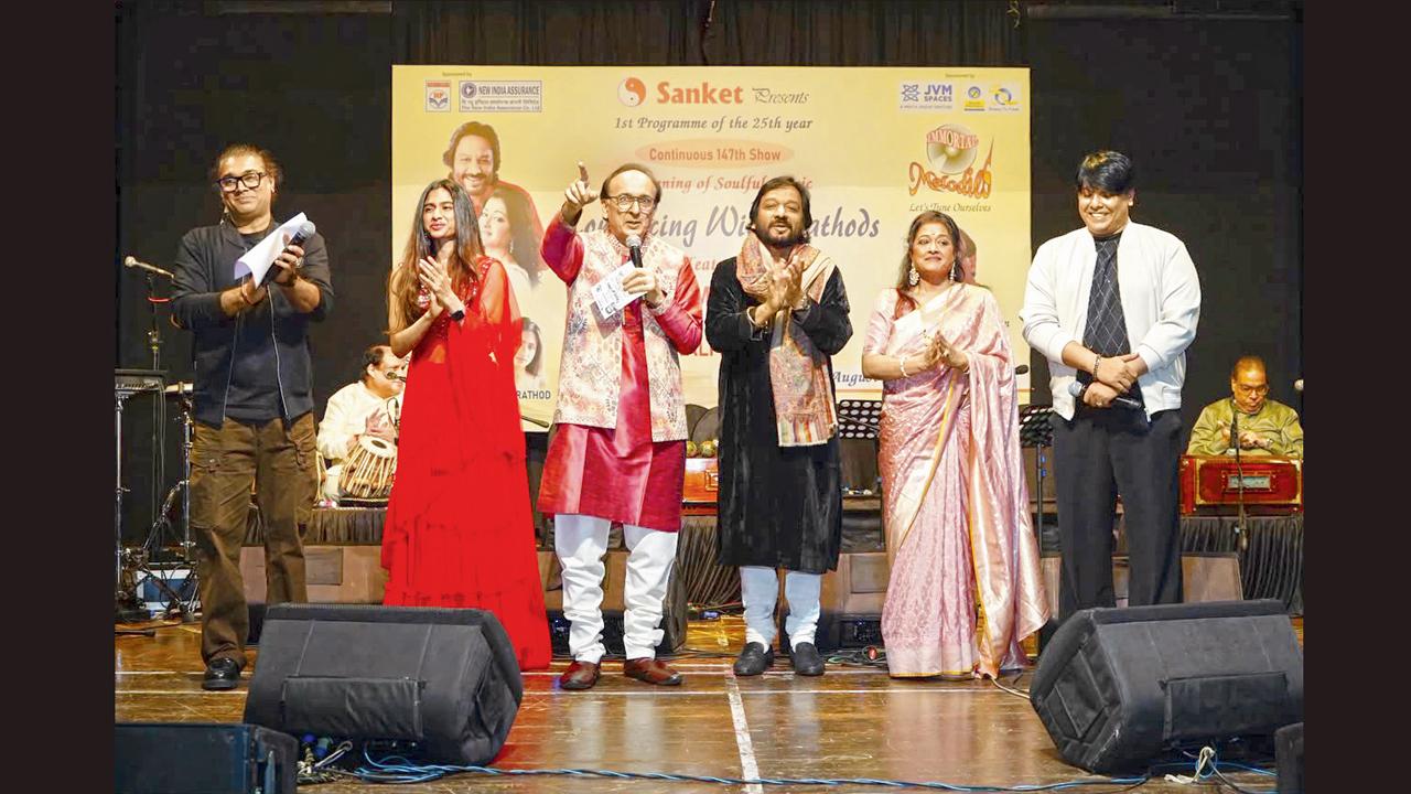 સંજીવ રાઠોડ, રીવા રાઠોડ, રજની મહેતા, રૂપકુમાર, સુનાલી અને દર્શન રાઠોડ