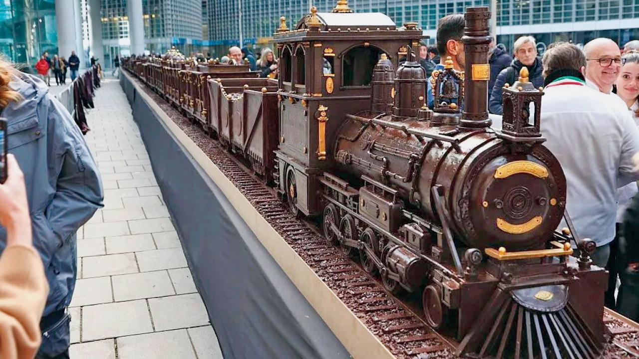 માલ્ટામાં બની પંચાવન મીટર લાંબી ચૉકલેટની ટ્રેન