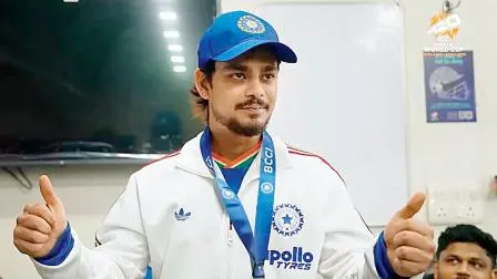 નામિબિયા સામે શાનદાર પ્રદર્શન કરવા બદલ ડ્રેસિંગ રૂમમાં ઇમ્પૅક્ટ પ્લેયરનો મેડલ જીત્યો હતો ઈશાન કિશન.