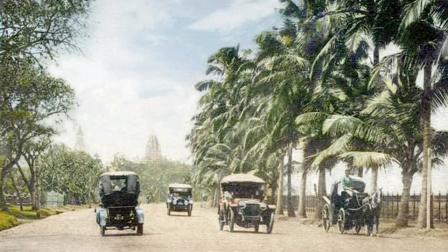 ૧૯મી સદીમાં ક્વીન્સ રોડ (રંગપૂરણી પાછળથી કરેલી છે)