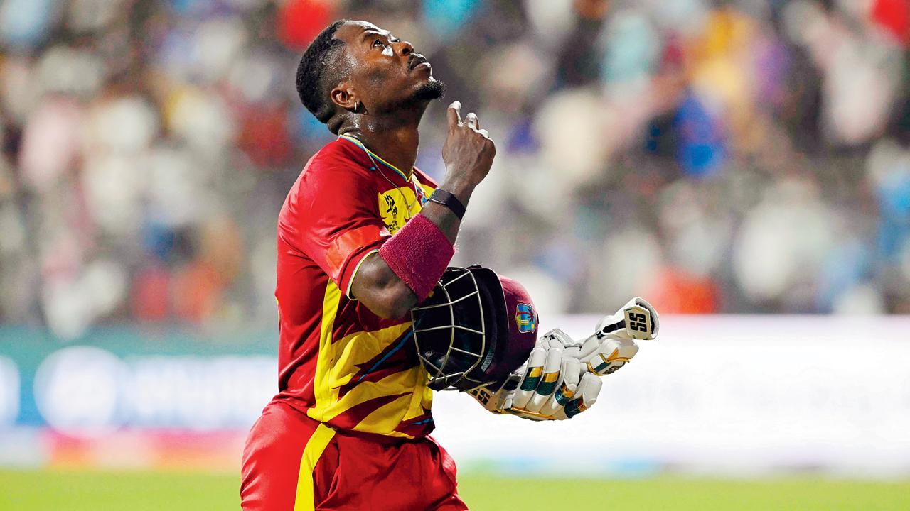 વેસ્ટ ઇન્ડીઝના શફેન રધરફોર્ડે ૭ સિક્સ અને બે ફોરની મદદથી ૪૨ બૉલમાં નૉટઆઉટ ૭૬ રન ફટકાર્યા હતા.