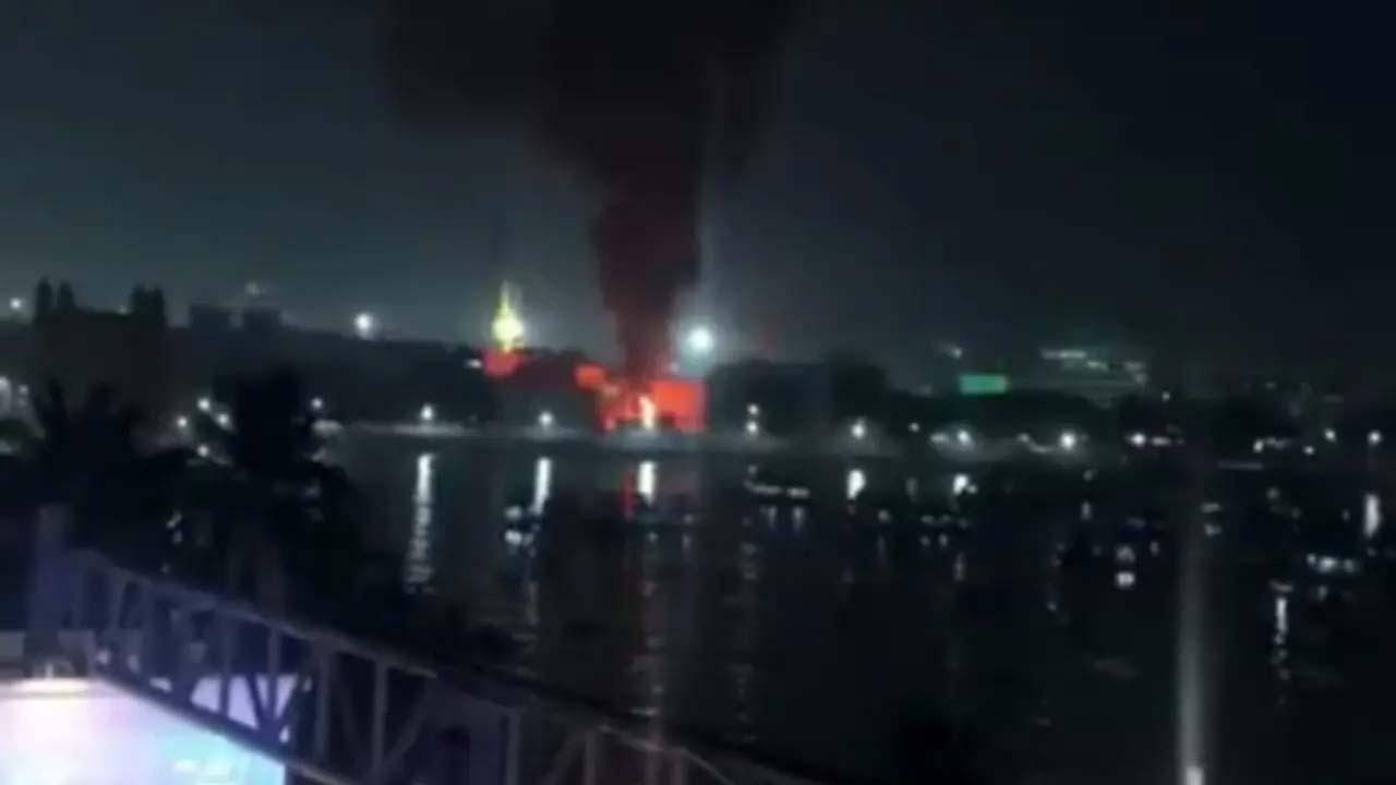 ઝડપથી આગ પર કાબૂ મેળવી લેવાયો હતો