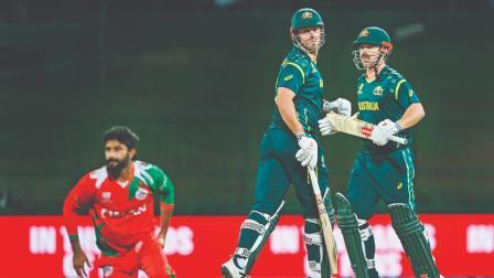 મિચલ માર્શ અને ટ્રૅવિસ હેડે રન-ચેઝ દરમ્યાન ૮ ઓવરમાં ૯૩ રનની ભાગીદારી કરી હતી