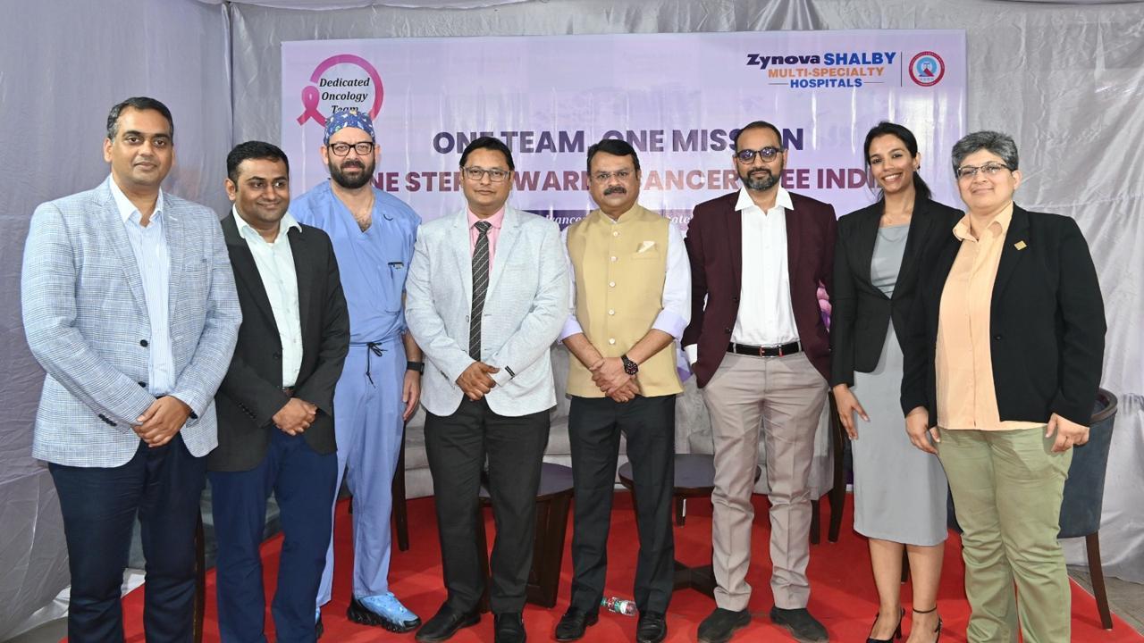 નવા ઓન્કોલોજી વિભાગમાં મેડિકલ અને સર્જિકલ ઓન્કોલોજી સાથે એડવાન્સ ડાયગ્નોસ્ટિક સુવિધાઓ, સ્ક્રિનિંગ, એડવાન્સ ઇમેજિંગ, બાયોપ્સી, કિમોથેરાપી, ઇમ્યુનોથેરાપી અને ટાર્ગેટેડ થેરાપી ઉપલબ્ધ રહેશે. દર્દીઓને જરૂરી સપોર્ટિવ કેર પણ આપવામાં આવશે.