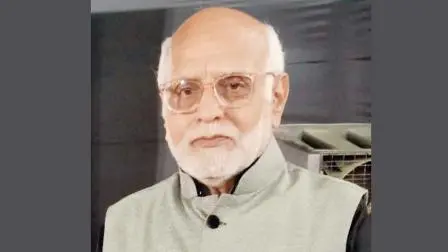 મુલુંડમાં રહેતા ભૂપેન્દ્ર ઠક્કર સર્વ શક્તિ ફાઉન્ડેશનના સંસ્થાપક છે અને સાથે મુંબઈની હાલાઈ લોહાણા મહાજન વાડીના ટ્રસ્ટીપદે કાર્યરત છે.