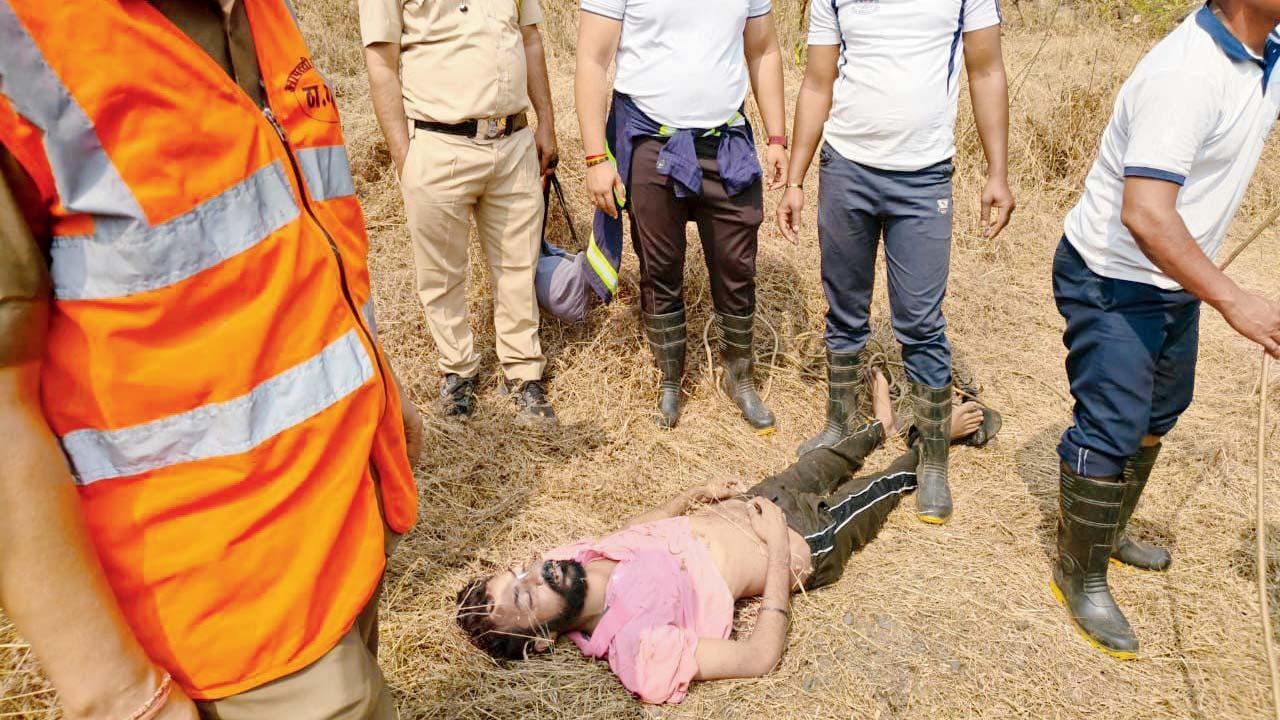 યેઉરની ખાણમાંથી પ્રકાશની ડેડ-બૉડી પોલીસે બહાર કાઢી હતી.