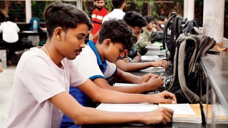 પ્રતીકાત્મક તસવીર