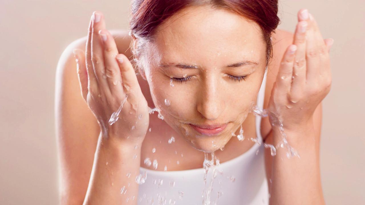 પ્રતીકાત્મક તસવીર