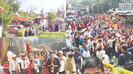 ગબ્બર ફરતે પરિક્રમાના માર્ગ પર આવતી શક્તિપીઠનાં મંદિરોમાં દર્શન કરવા આવેલા શ્રદ્ધાળુઓ, અંબાજી ગબ્બર પાસે ત્રિશૂલ અને પાદુકાયાત્રા યોજાઈ હતી તેમજ પરિક્રમા કરવા ઊમટેલા માઈભક્તો.